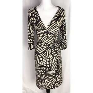 London Times Women's Brown Geometric Print Dress - Size‎ 8 Long Sleeve